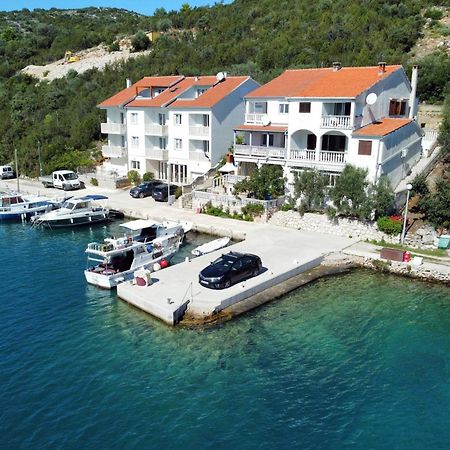 Apartments And Rooms By The Sea Zaglav, Dugi Otok - 8144 ซาลี ภายนอก รูปภาพ