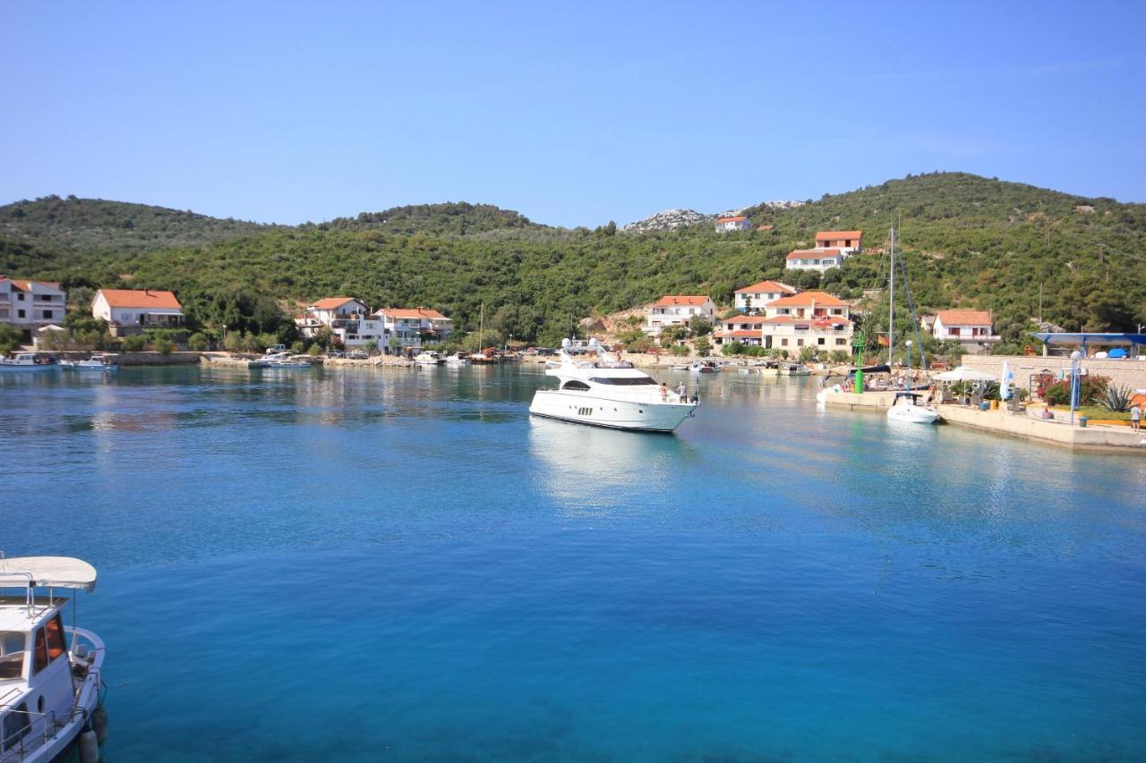 Apartments And Rooms By The Sea Zaglav, Dugi Otok - 8144 ซาลี ภายนอก รูปภาพ